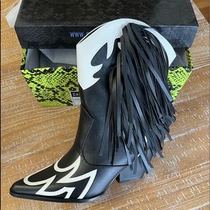 CAPE ROBBIN BLACK WHITE MIX MARQUE WESTERN FRINGE COWBOY POINTY TOE BOOTS